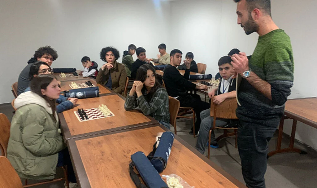 Yurtlarda Satranç Eğitimleri Başladı