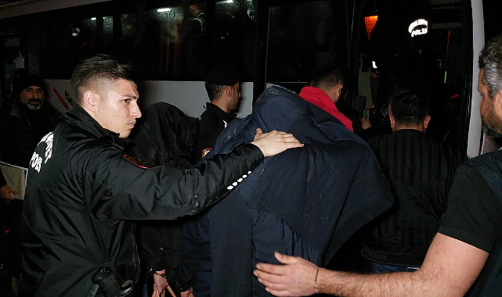 3,4 milyarlık yasa dışı bahis ve para aklama operasyonunda tutuklu sayısı 44'e çıktı