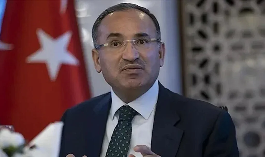 Adalet Bakanı Bozdağ’dan Akşener’e Çağrı