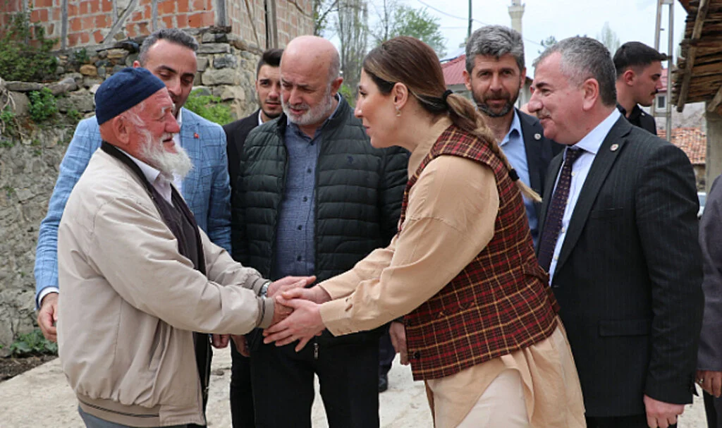 AK Parti Samsun Milletvekili Adayı Havva Şen Saygın; 'Bu Seçim 100 Yılın Seçimi'