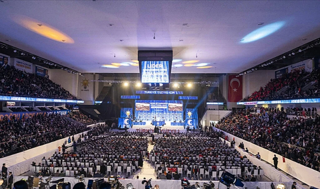 AK Parti Seçim Beyannamesini Açıkladı