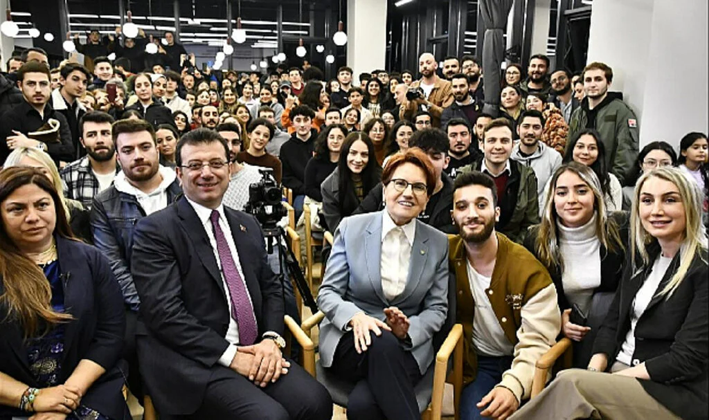 Akşener Gençlere Seslendi: Ne Bıraktık Biz Sizlere? Yuh Olsun Bize
