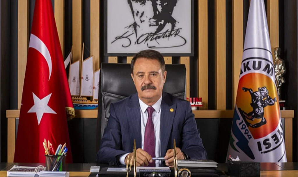 Atakum Belediye Başkanı Cemil Deveci Bayram mesajı yayınladı