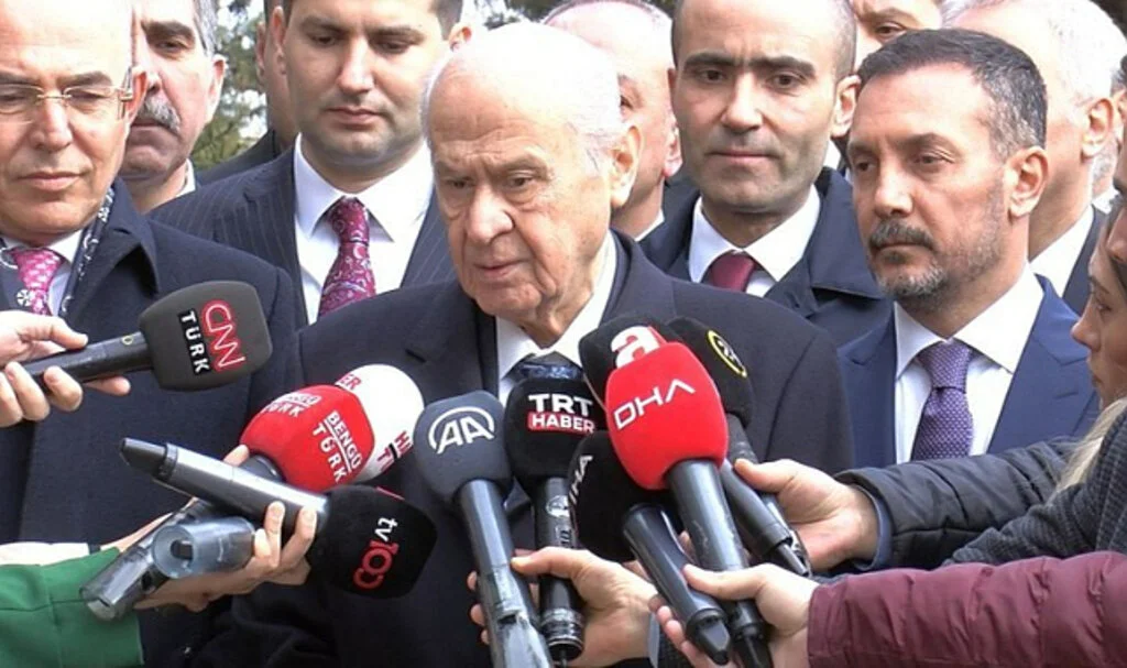 Bahçeli; "Milletimiz Umutla Geleceğe Bakıyor"
