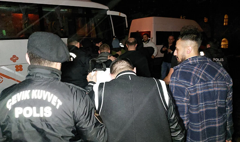 Bahis Çetesine 44 Tutuklama 