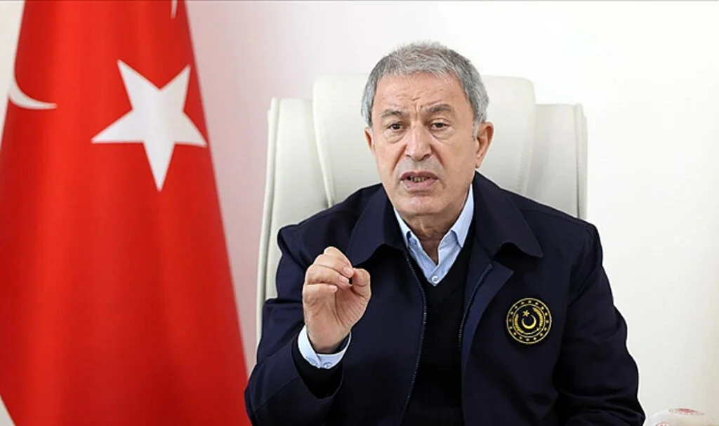 Bakan Akar: Pazar Günü Arifiye'de Üretilen İlk Milli Muharebe Tankımız Altay'ı Alacağız
