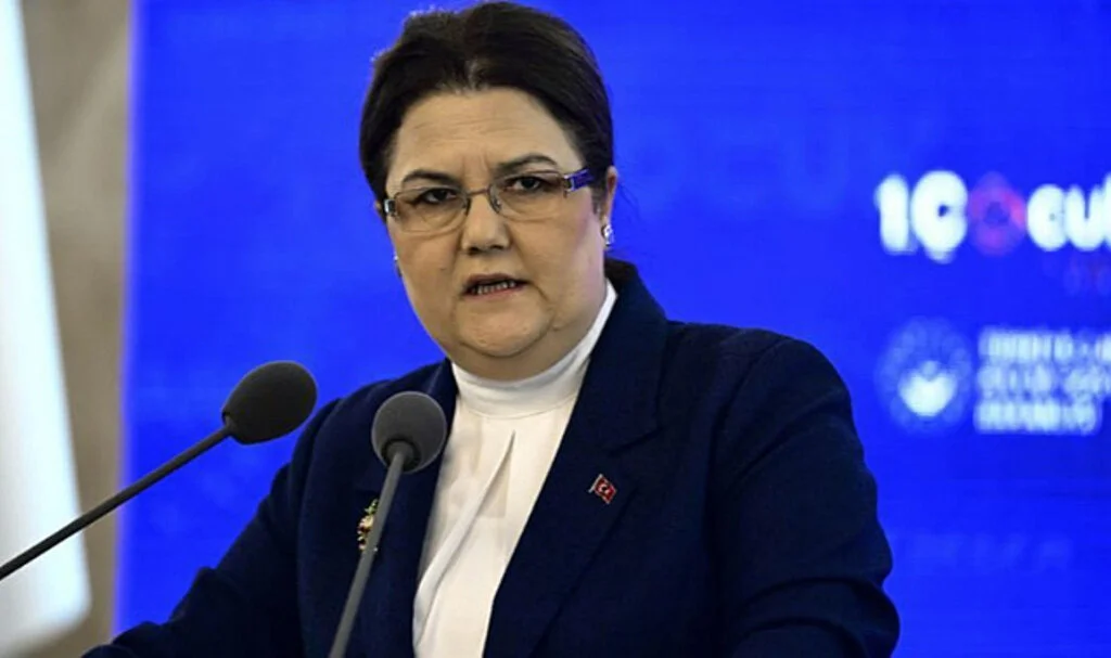 Bakan Derya Yanık: Çok Rahatsız Oldum, Özür Dilerim