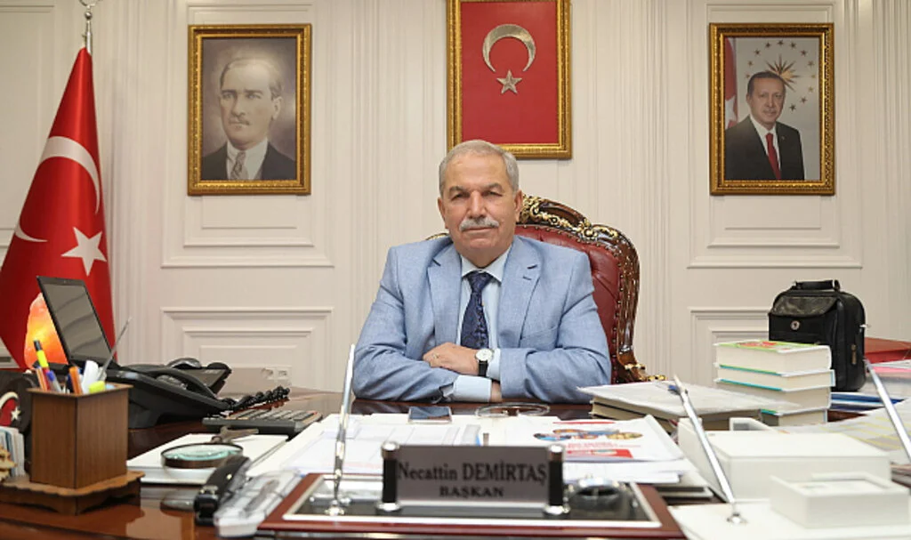Başkan Demirtaş; "Kadir Gecesi Birlik, Beraberlik, Kardeşlik Duygularının Had Safhaya Ulaştığı Müstesna Gecedir"