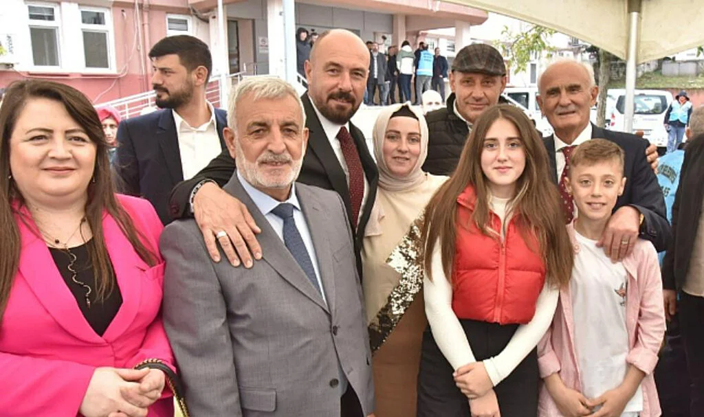 Başkan Togar İlçe Halkıyla Bayramlaştı