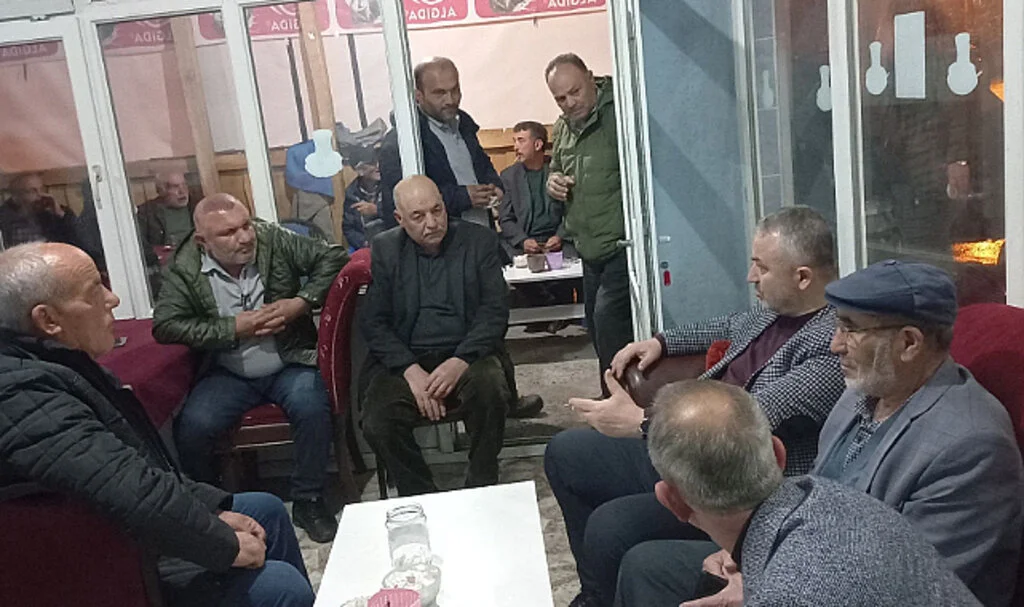 Başkanı Topaloğlu, Vatandaşlarla Bir Araya Geldi