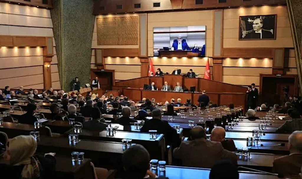 Beklenen Açıklama Geldi: Sehven İstifa Etmedi