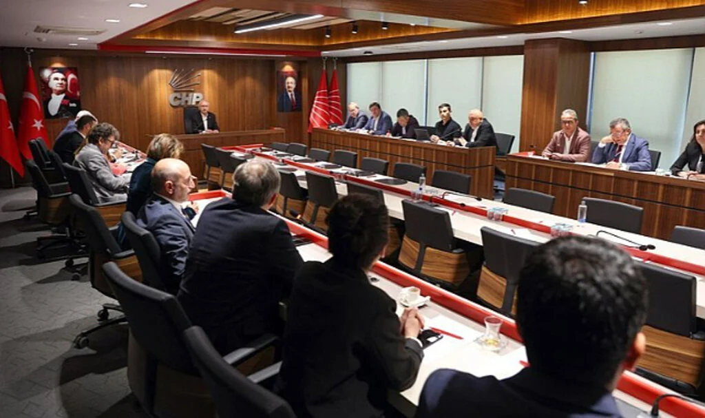 CHP'de Hangi İsimler Aday Gösterilmeyecek?