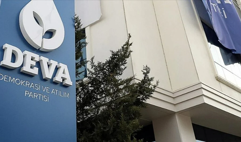 DEVA Partisi'nde İstifa!