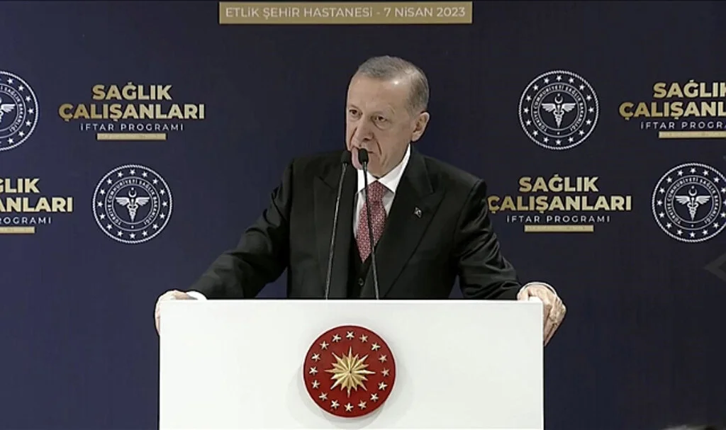 Erdoğan: Söz Verdiğimiz Tüm Projeleri Tam Zamanında Bitirip Hizmete Açacağız