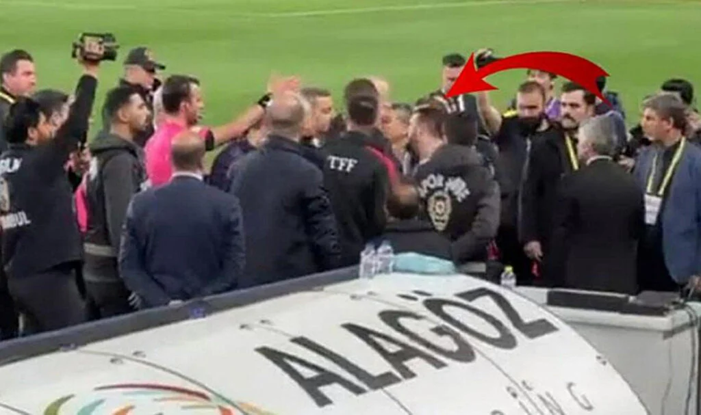Fenerbahçeli Yönetici Ahmet Ketenci, Cumhurbaşkanı Erdoğan'ın İsmini Öne Sürerek Hakemi Tehdit Ettiği İddialarını Reddetti
