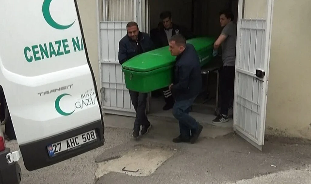 Haraç Vermeyen Esnaf Kalbinden Bıçaklanarak Öldürüldü
