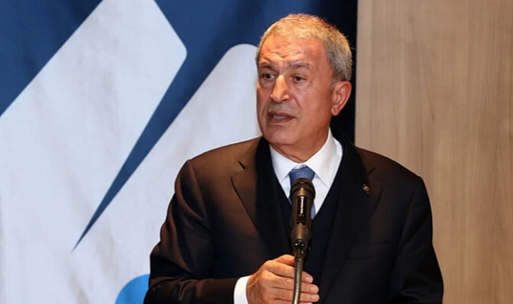 Hulusi Akar: Terör Örgütünde Çöküş Alametleri Var