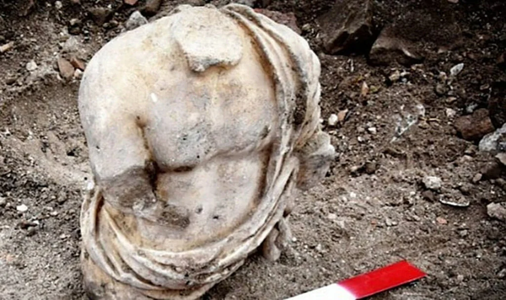 İBB Kazılarında Tarihi Heykel Çıktı