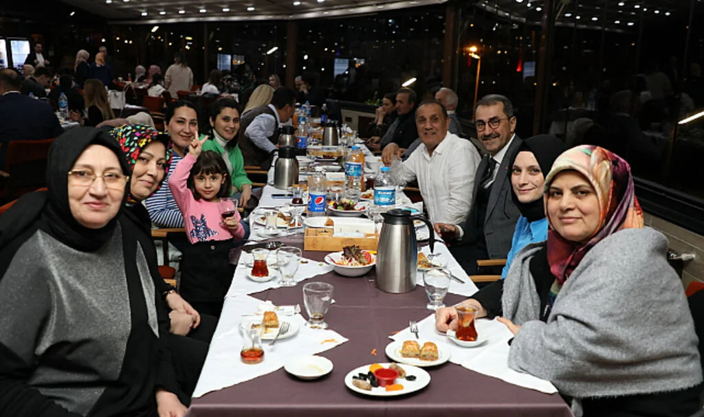 İlkadım Ailesi İftarda Buluştu