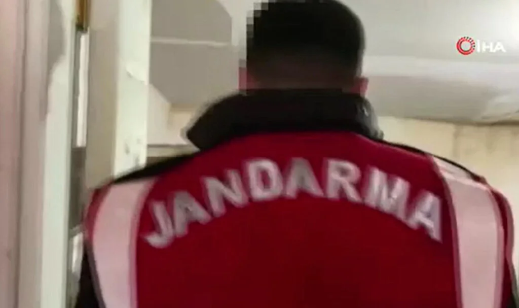 İstanbul'da Torna Dükkanında Tabanca İmalatına Jandarma Baskını