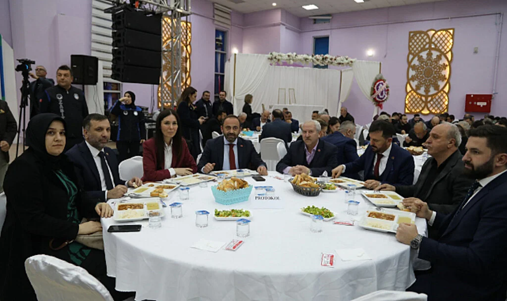 Kavak Belediyesince İftar Programı Düzenlendi