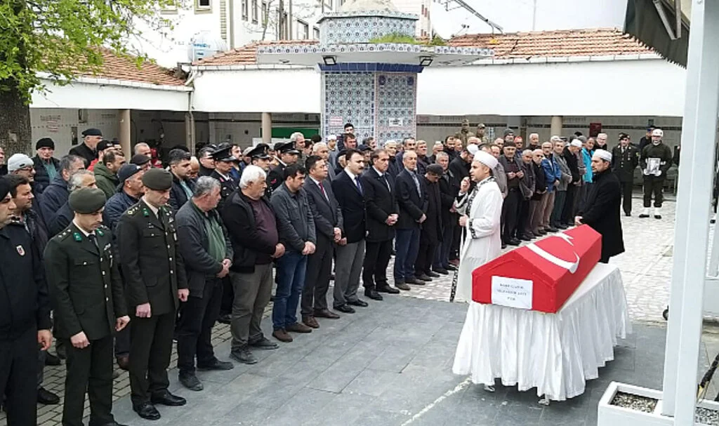 Kore Gazisi Avcı Dualarla Uğurlandı 