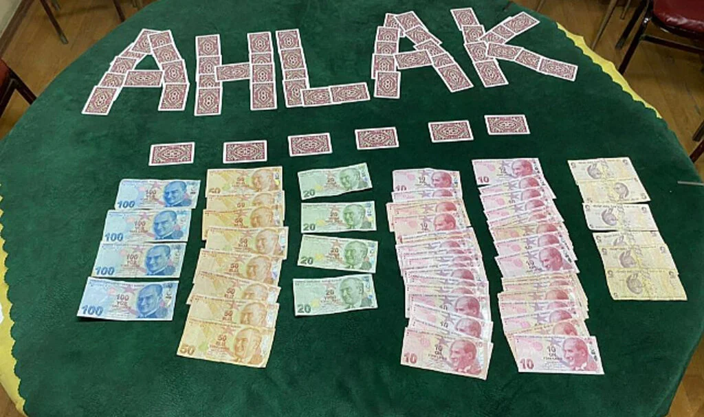 Kumar Operasyonunda 10 Kişiye 40 Bin Lira Ceza Yazıldı