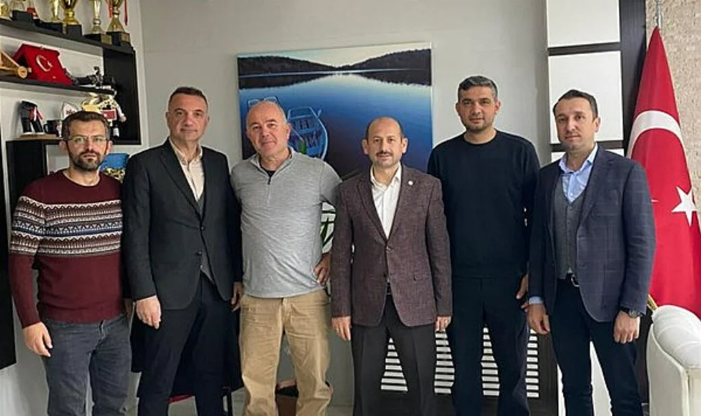 Ladik Yamaç Paraşütüne Hazırlanıyor