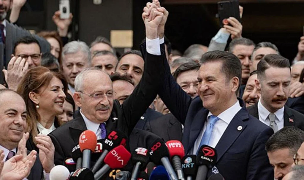 Milletvekili Olabilecek Mi? İşte Mustafa Sarıgül'ün Adaylığını Koyduğu İlde Yapılan Anketin Sonuçları