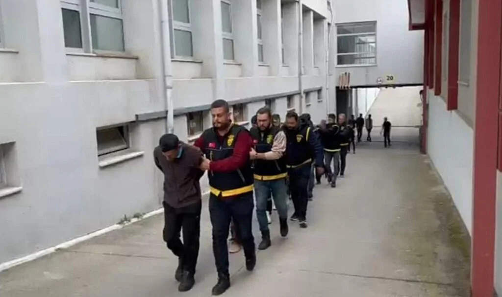 'Motosikleti Yavaş Sür' Kavgası: 1 Ölü, 7 Yaralı, 6 Tutuklama