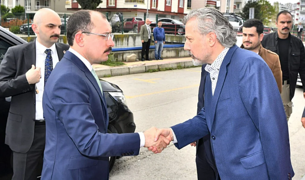Müteahhitler Mehmet Muş'tan 'Oda' İstedi
