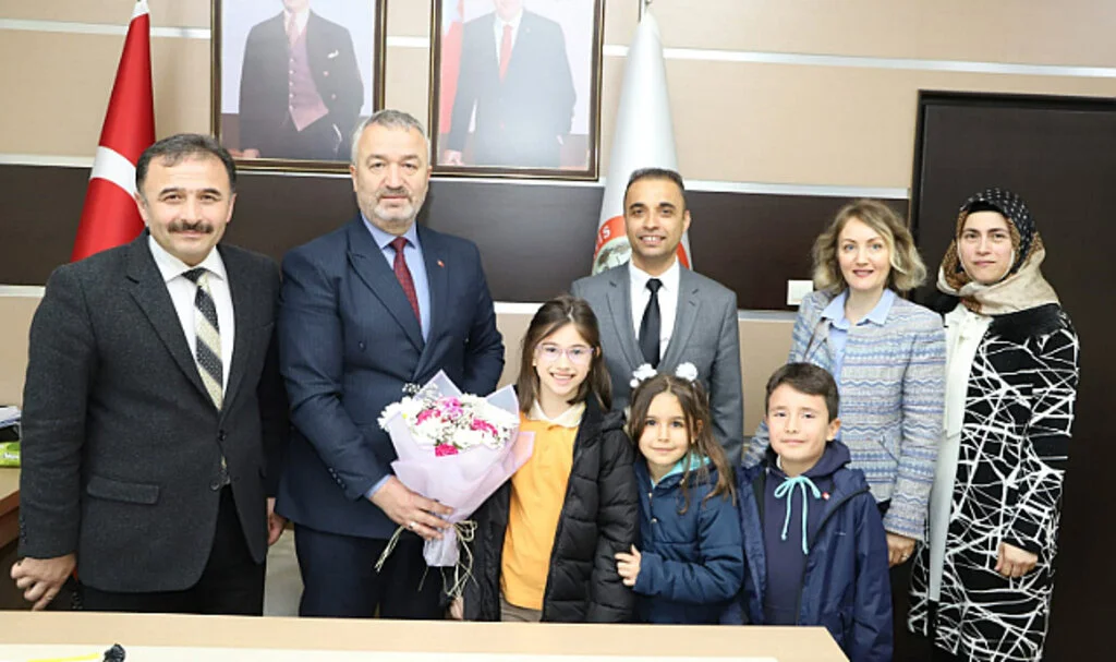 Osman Topaloğlu: 'Çocuklar Bizim Geleceğimiz'