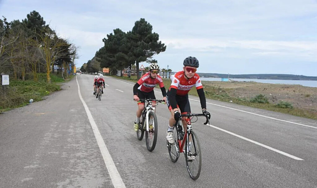 Pedallar Şampiyonluk İçin Çevrildi