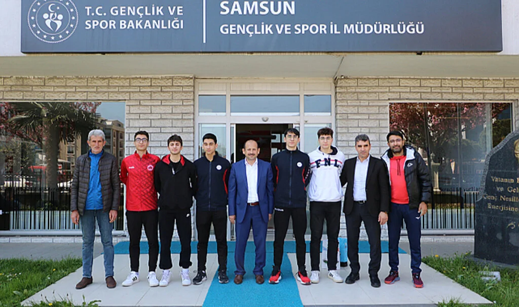 Şampiyonlar Gururlandırdı