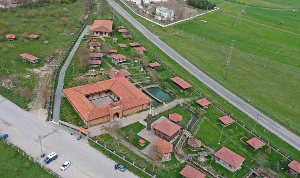 Samsun'da Dünya'da Benzeri Olmayan "Ambarköy" Ziyaretçilerini Bekliyor