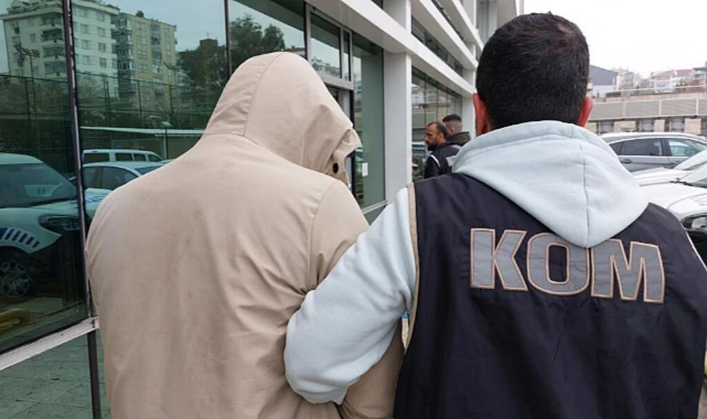 Samsun'da İnternetten Sahte Parayla Alışveriş Yapan 2 Kişi Yakalandı