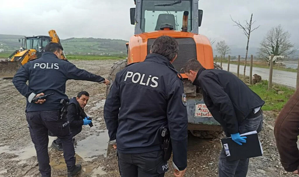 Samsun'da İş Makinesinden Mazot Hırsızlığı