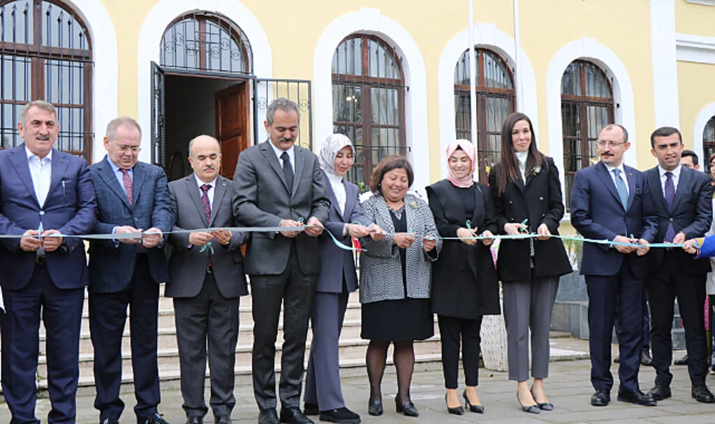 Samsun'da Olgunlaşma Enstitüsü binasını iki bakan açtı