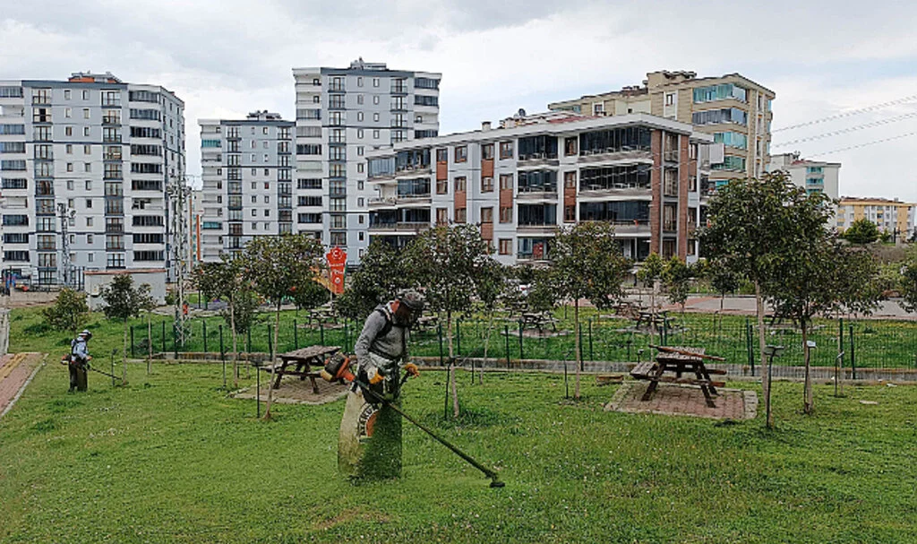 Samsun'da Parklarda Bahar Temizliği
