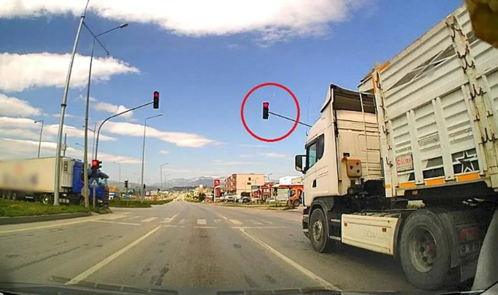Samsun’da Trafikte Tehlikeli Hareketler Kamerada