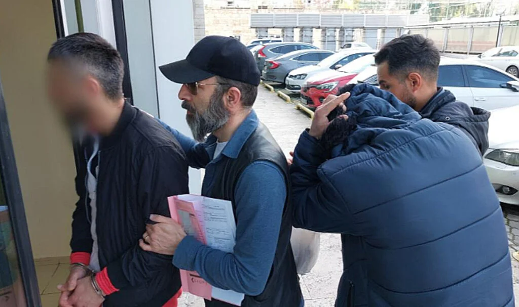 Samsun'da Uyuşturucu Ticaretinden 2 Kişiye Adli Kontrol