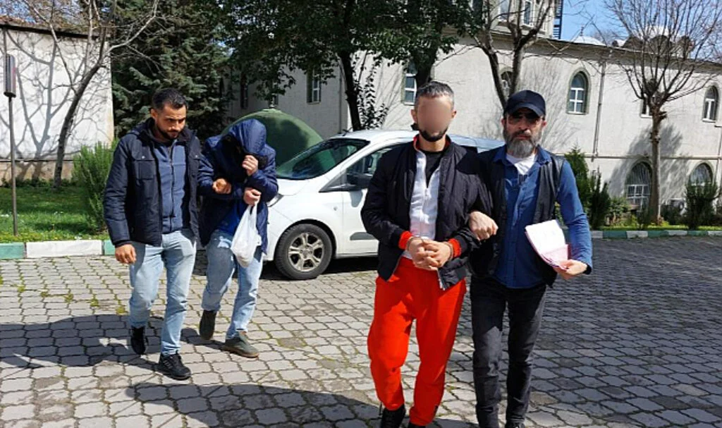 Samsun'da Uyuşturucu Ticaretinden 2 Kişiye Gözaltı
