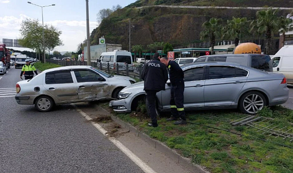 Samsun'da Zincirleme Trafik Kazası: 1 Yaralı