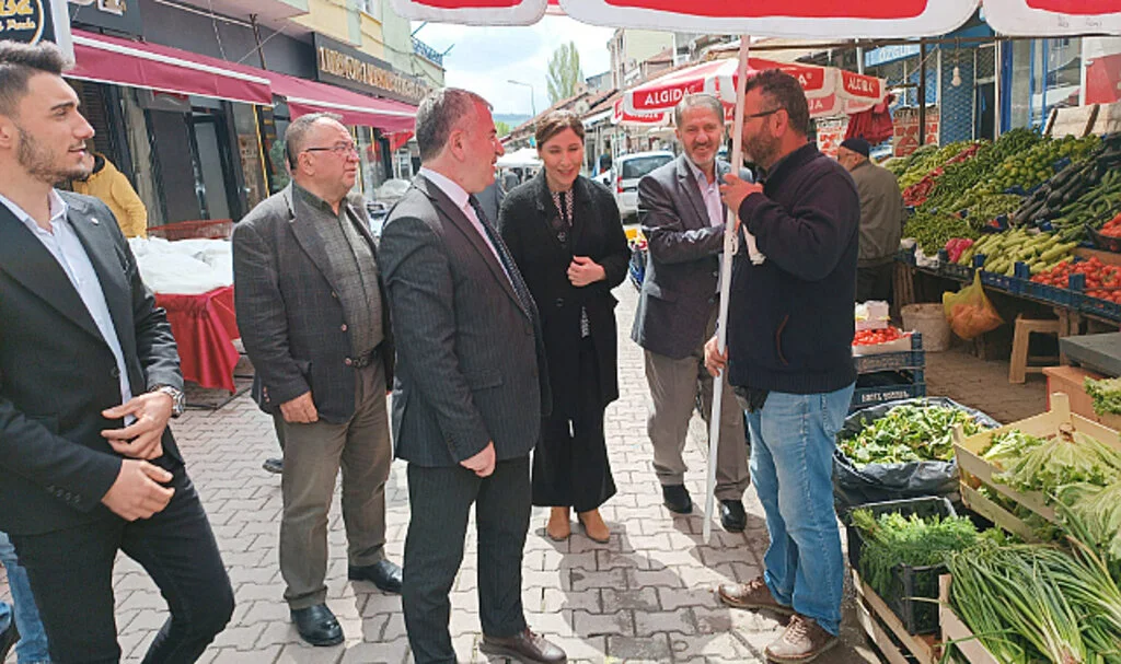 Samsun Milletvekili Saygın ve Sebahattin Özdemir Havzalılar ile Bayramlaştı