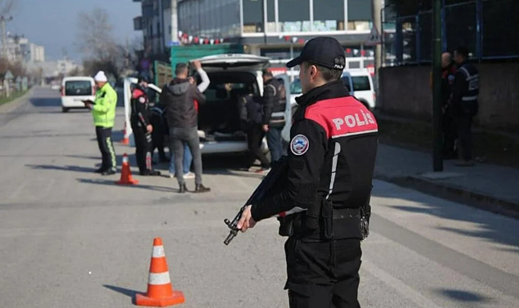 Samsun Polisi Suç ve Suçlulara Geçit Vermedi