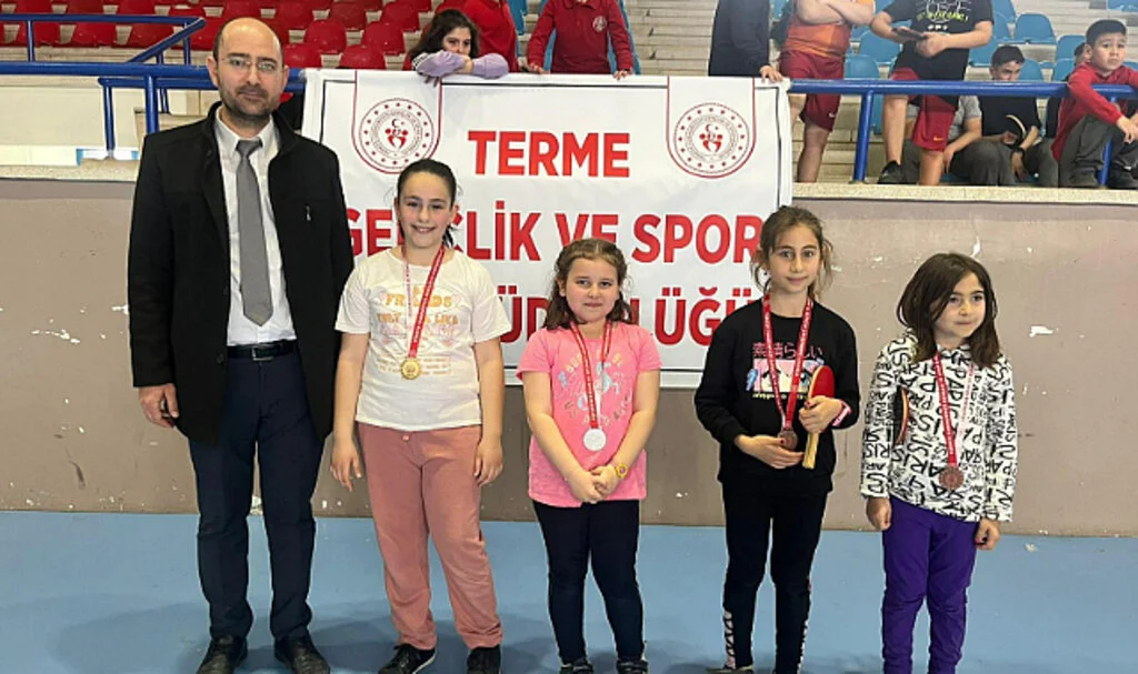 Termeli Çocuklar Şenlikte Ter Döktü