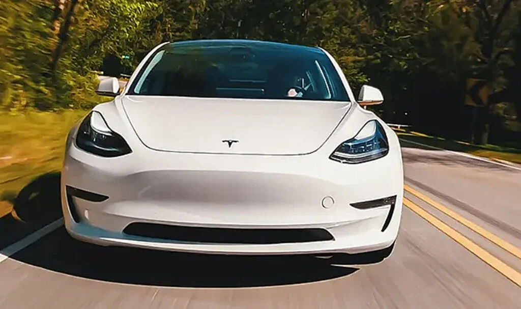 Tesla Bugün Satışa Çıktı