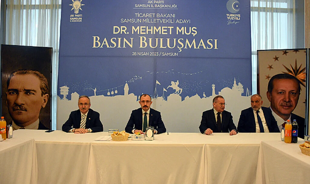 Ticaret Bakanı Muş, Samsun'da Gazetecilerle Buluştu: "Biz, Şehrin, Ülkenin İhracatından Aldığı Payı Hatırı Sayılır Noktaya Taşımak İstiyoruz"