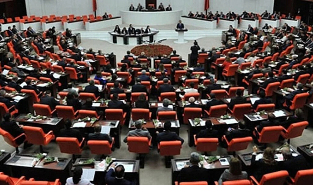14 Mayıs seçimlerinde 15 partiden 8’inin genel başkanı milletvekili oldu