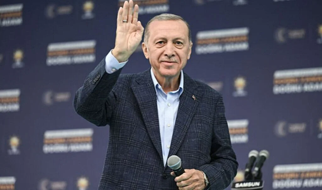 AK Parti, "Yüzyılın Mitingi" İçin Ulaşım Rehberi Hazırladı